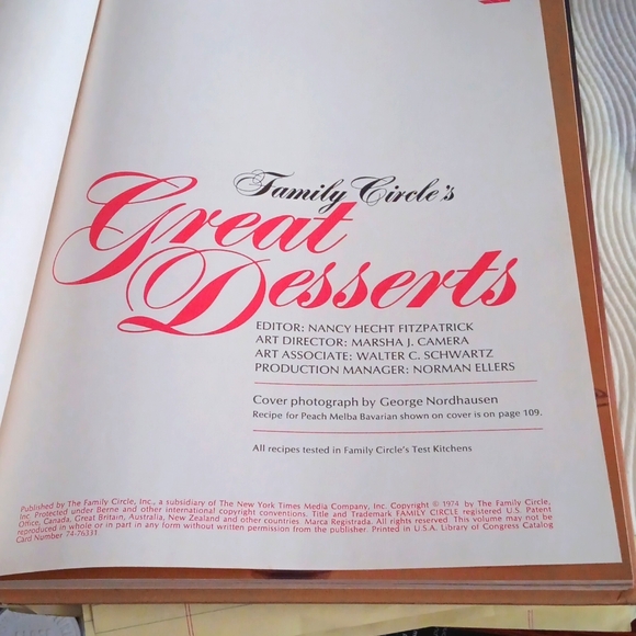 Cookbook - Vintage 1974 - Family Circle  Hardcover - Picture 2 of 2